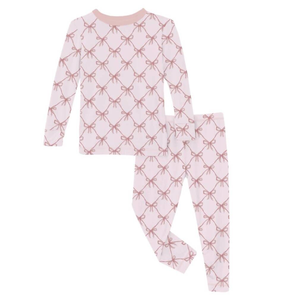 NEW KICKEE kid's long sleeve pajama set in shrinking violet bow lattice